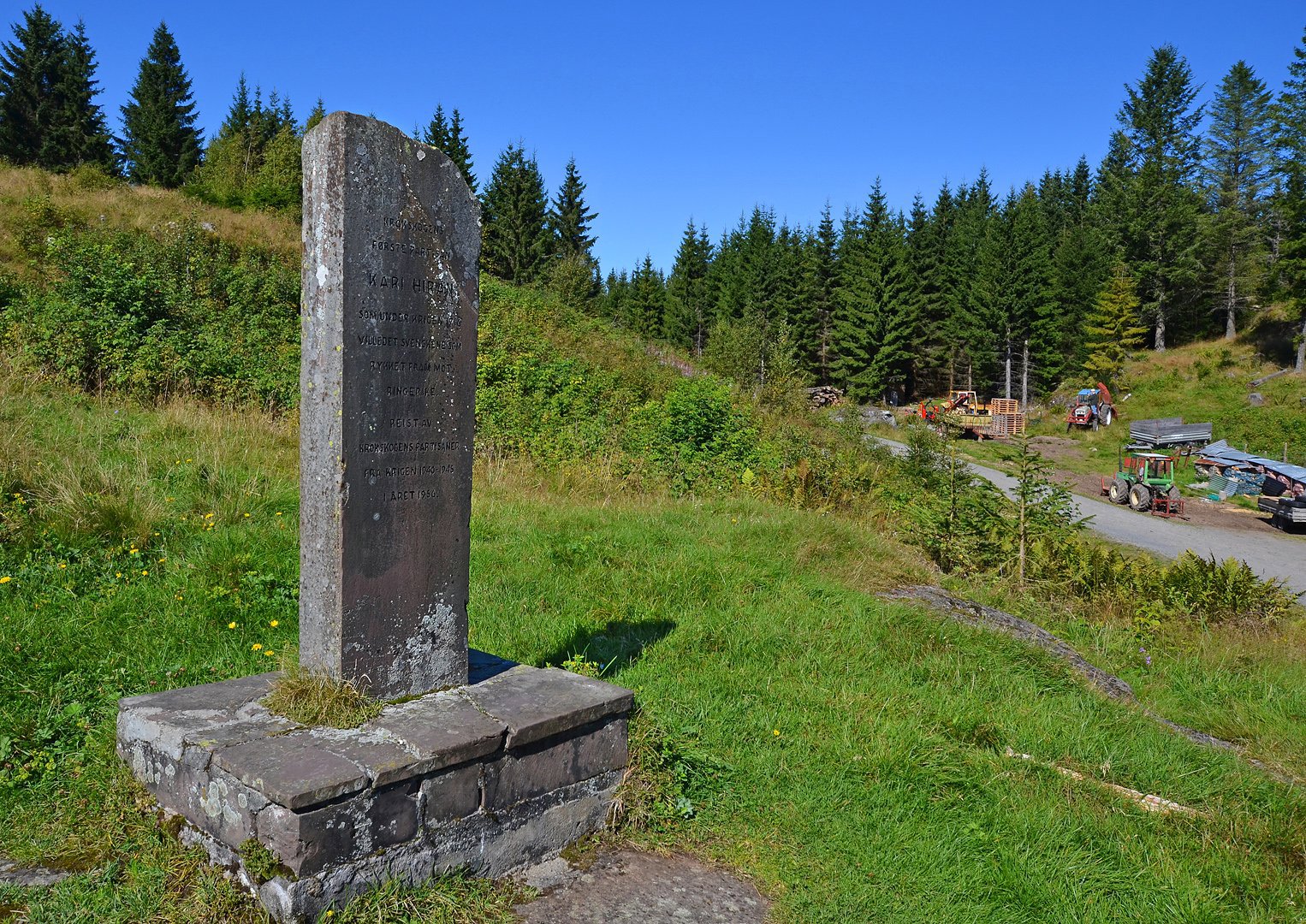 Benteplassen i dag: minnesmerker og veddrift