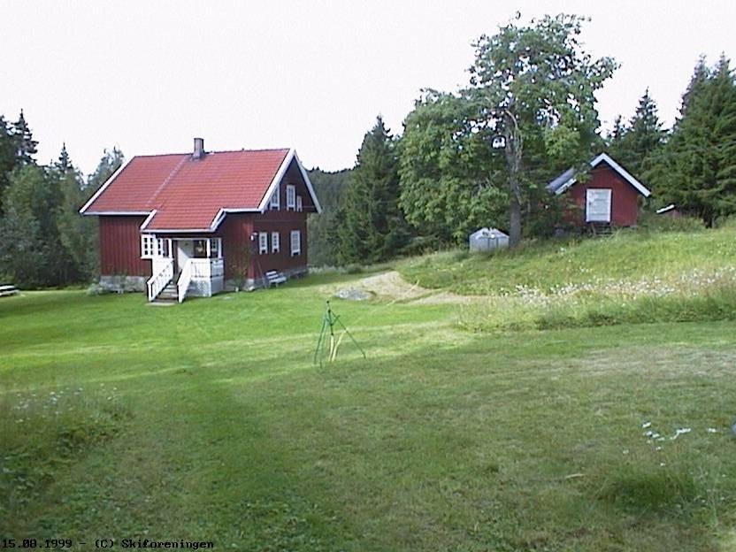 Elgstøa - hovedhuset og tuntreet