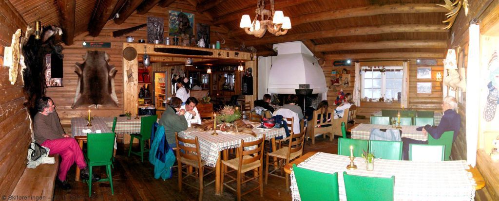 Fra peisestua på Skjennungstua