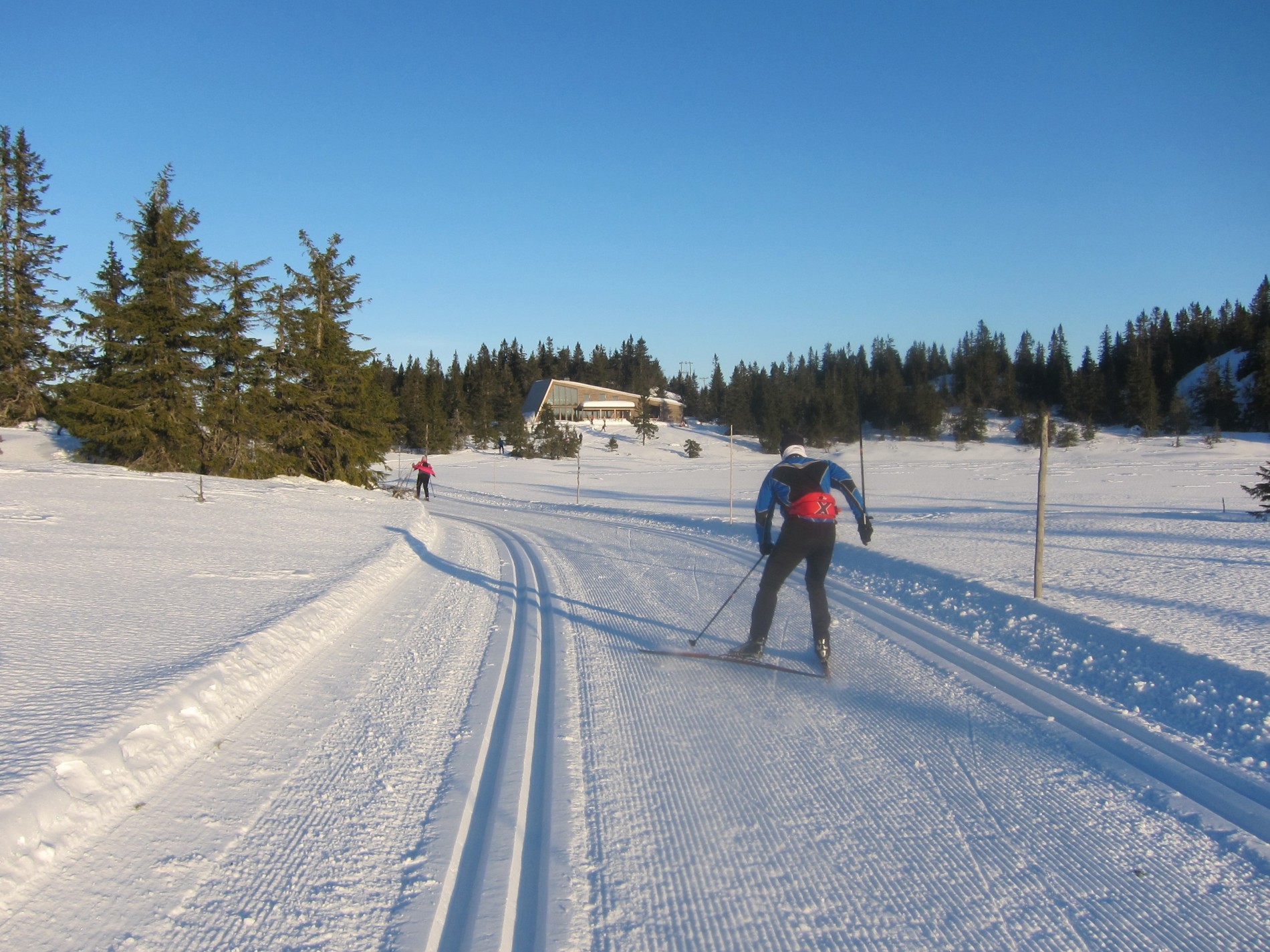 Gnistrende føre mot Rausteinshytta
