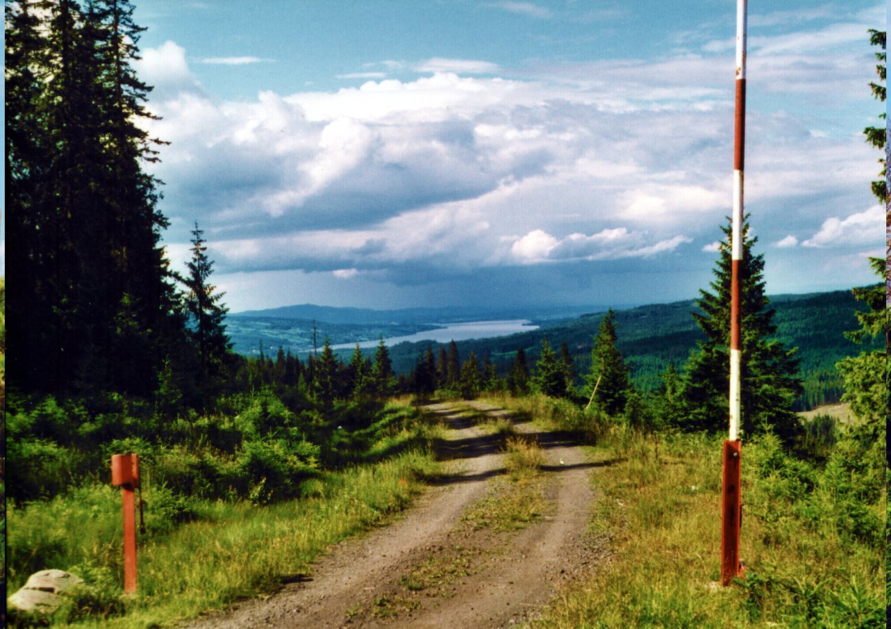 Helgedalen med Einavatnet i bakgrunnen