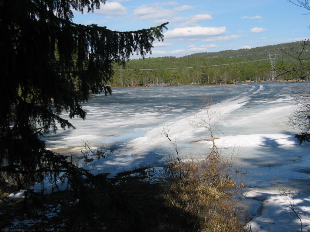Is og skiføre forsvinner på Tverrsjøen