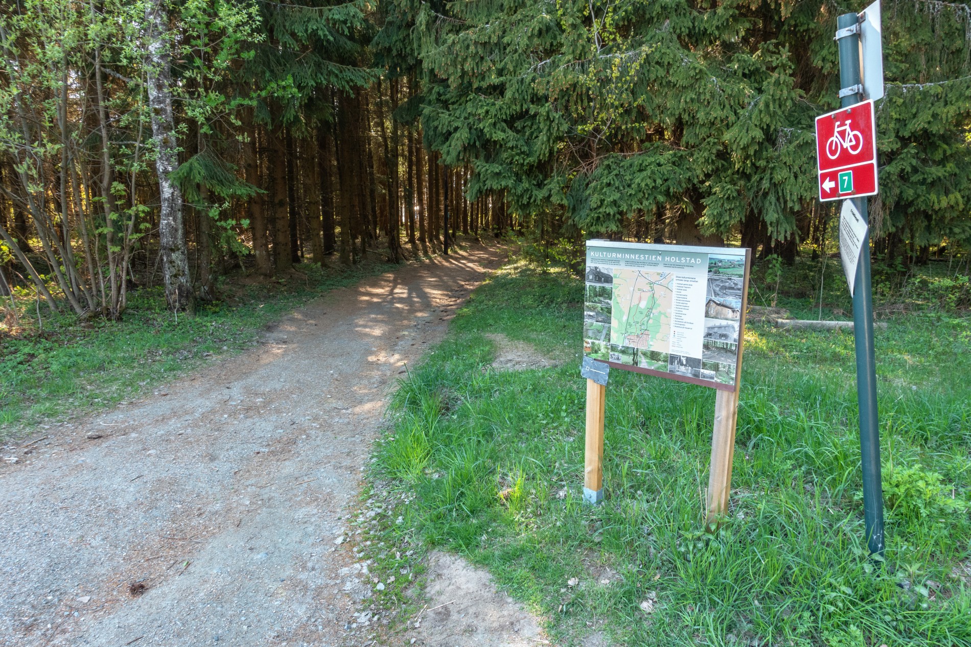 Kulturminnestien Holstad