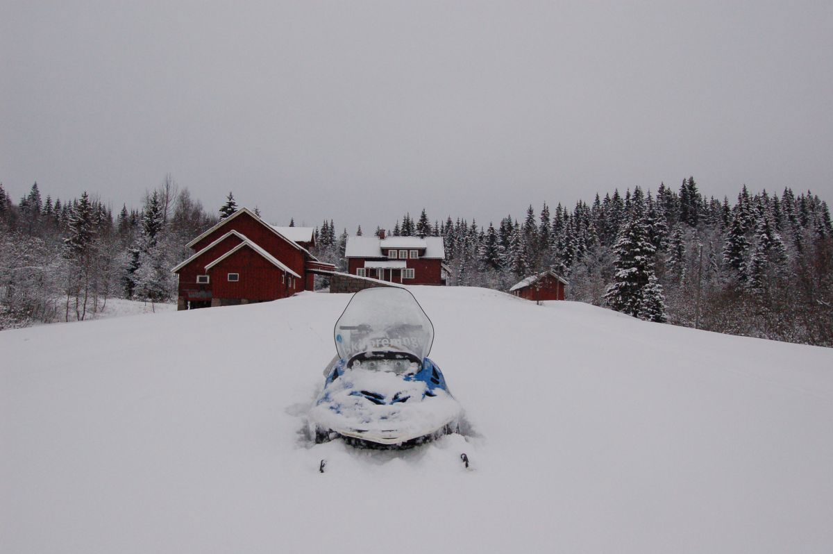 Løype over jordet på Mago