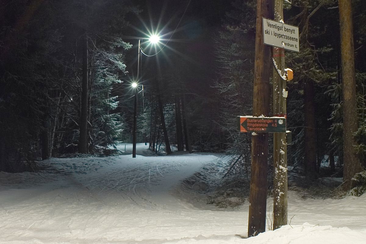 Lysløypene er tent fra Harasletta