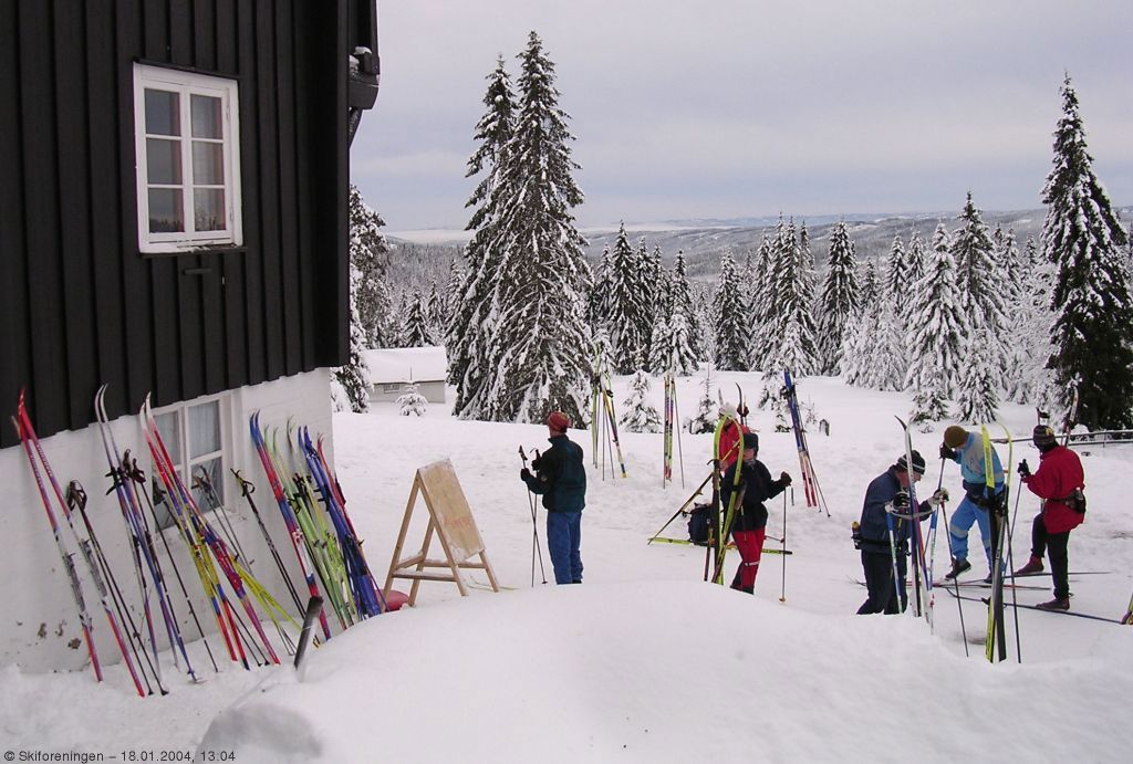 Mange skiløpere på Løvlia i dag