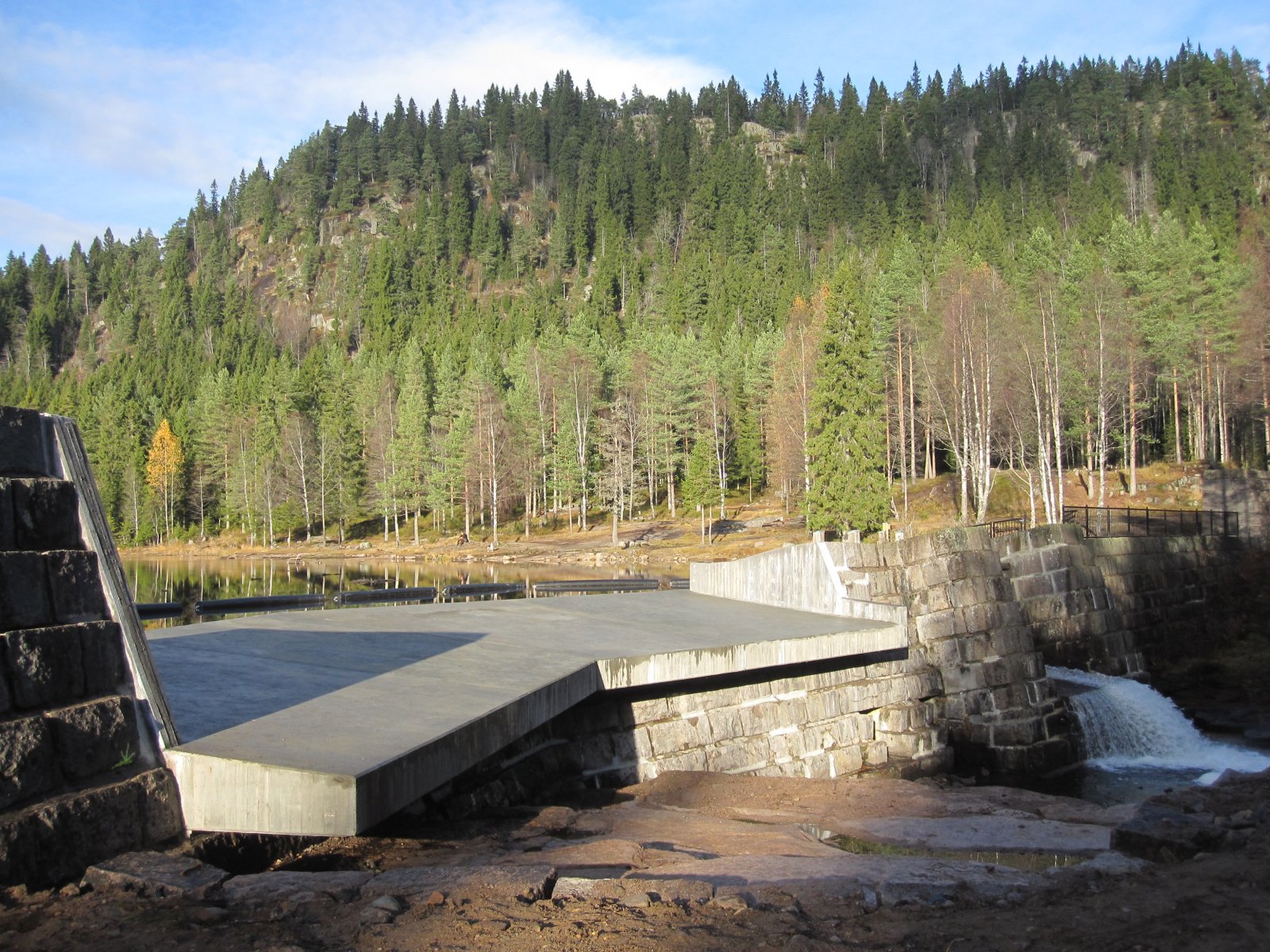 Marka på skrå: oppussing ved Øyungen