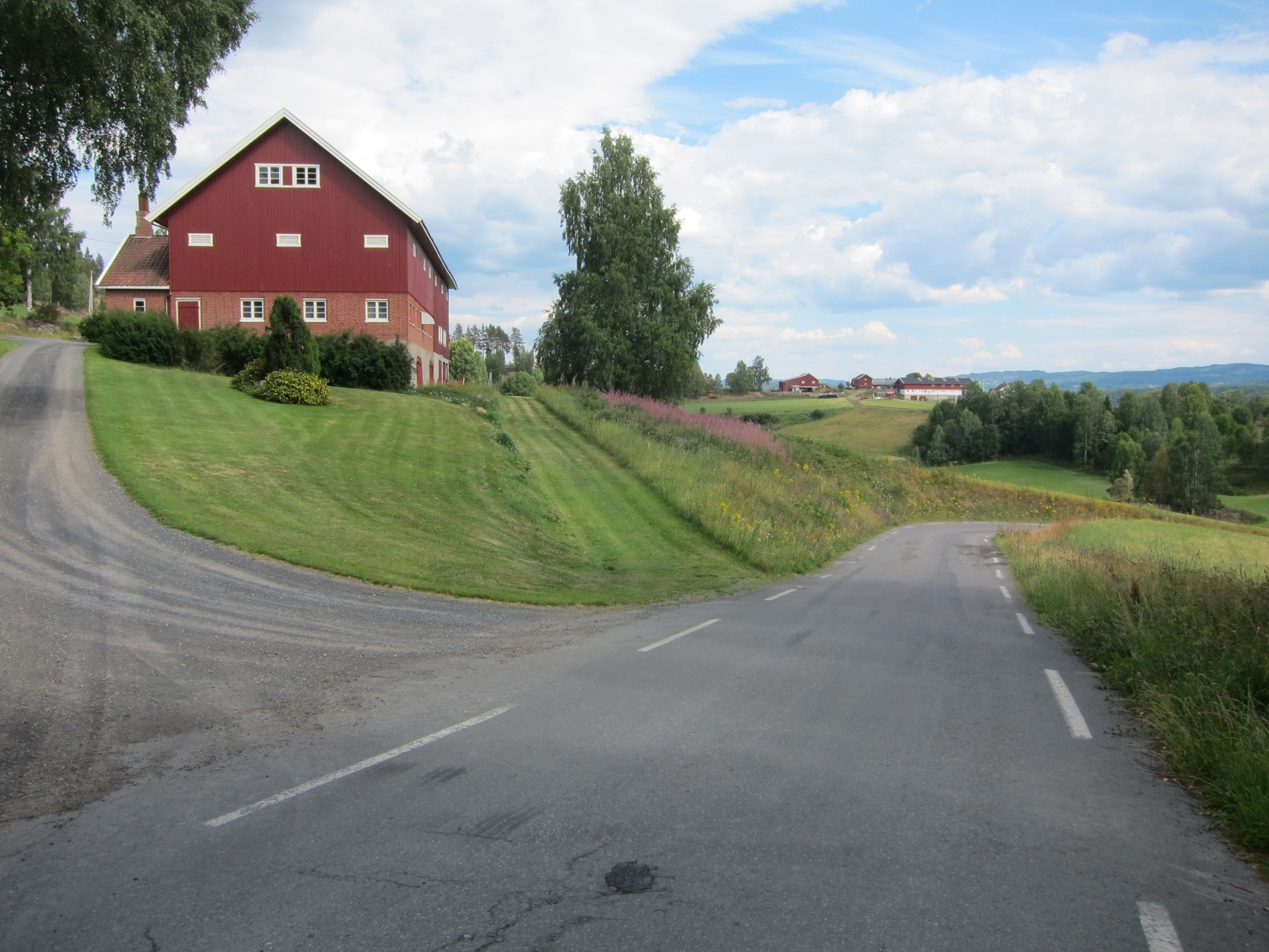 Ned bakkene ved Velo