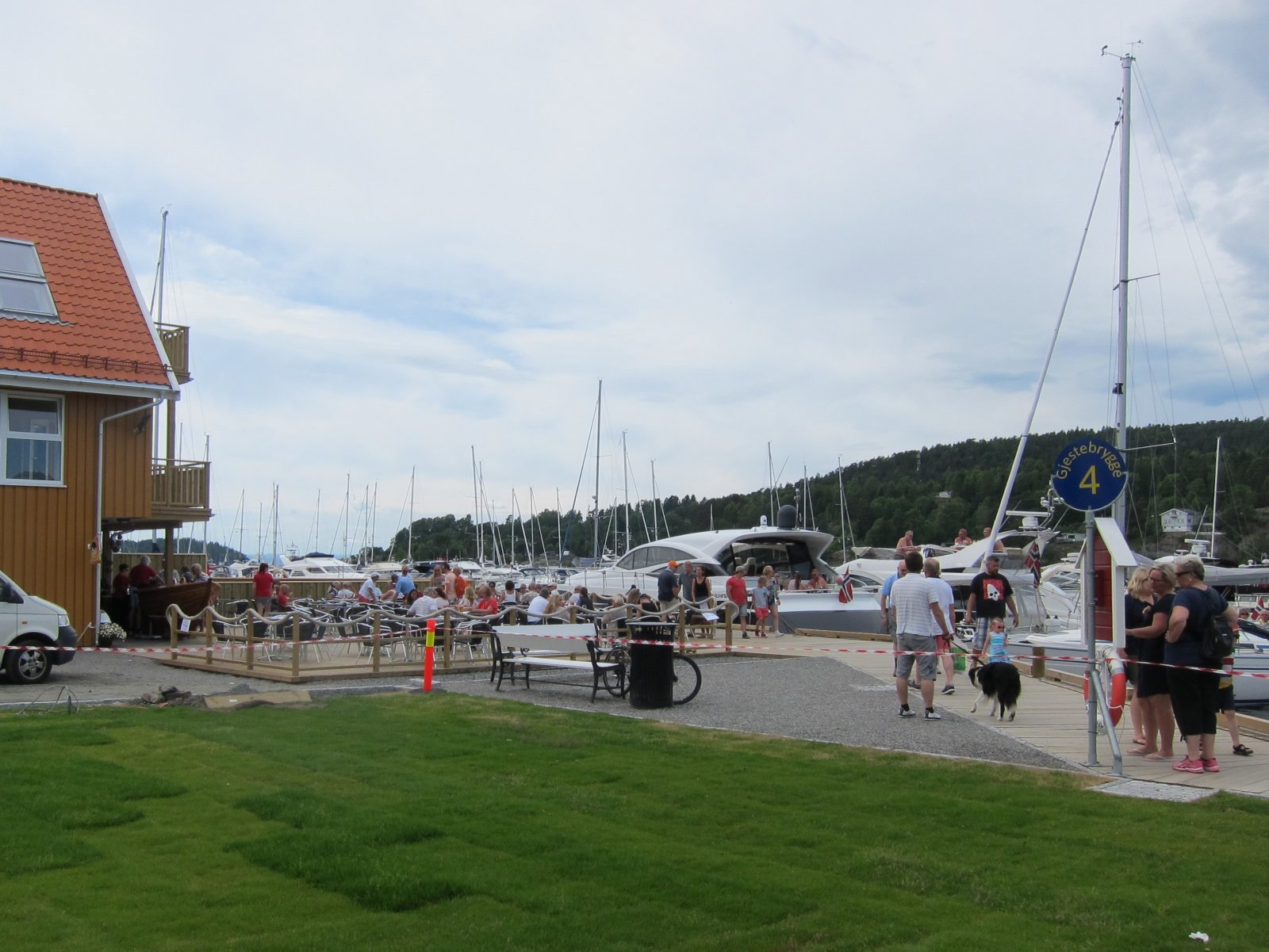 Nyter sommerdagen i Son