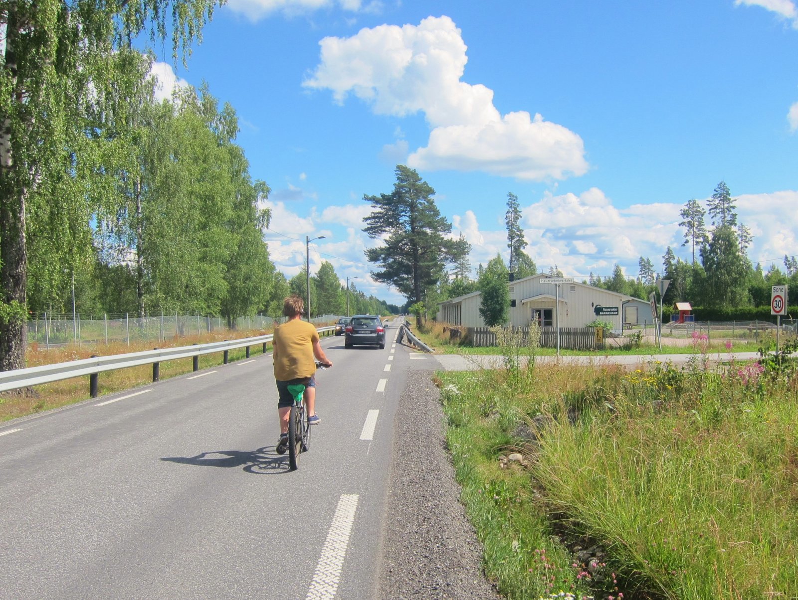 Østover ved Hauerseter