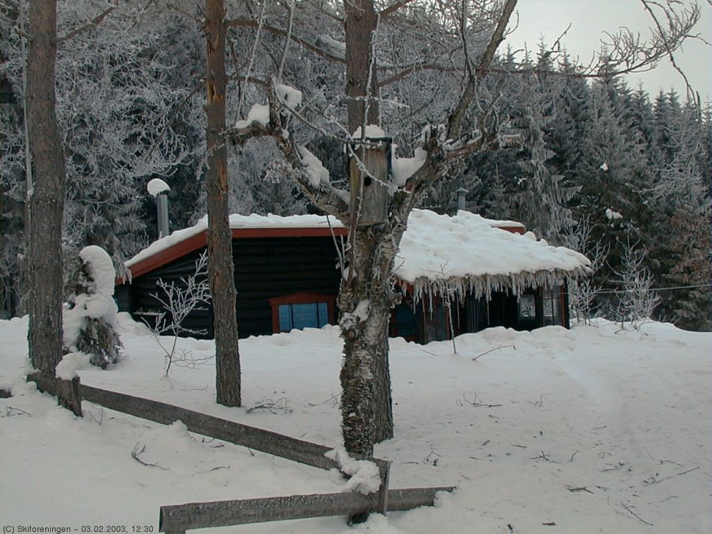 Øvre Fjølhytte i Gråseterveien