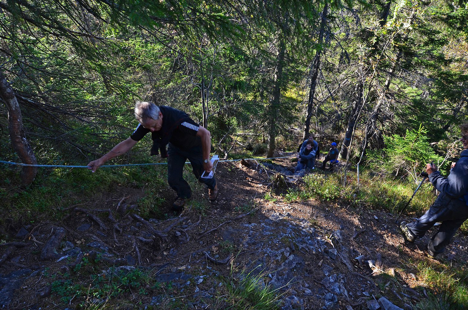 Paradiskollen: full fart mot posten med kjentmannshåndbok
