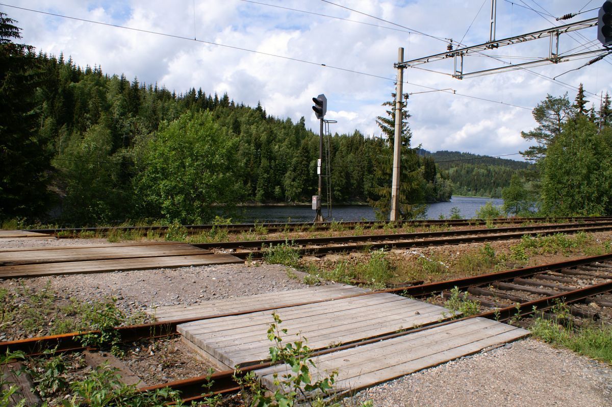 Planovergangen ved Movatn stasjon