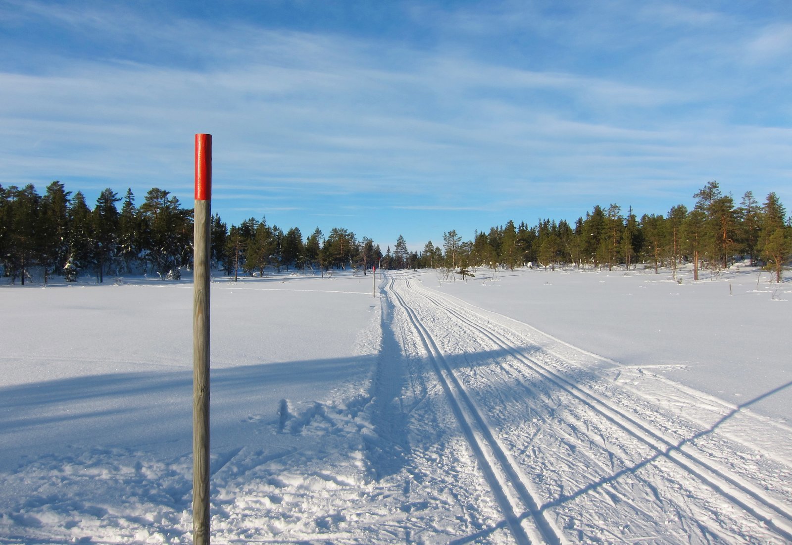 Rødmalte løypemerker