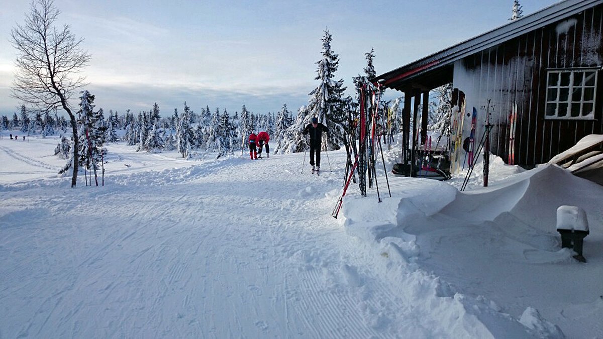 Skisøndag på Rausteinshytta