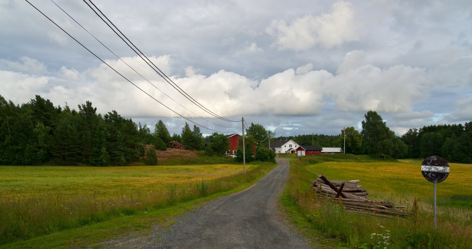 Skyer over Thorbjørnsrød