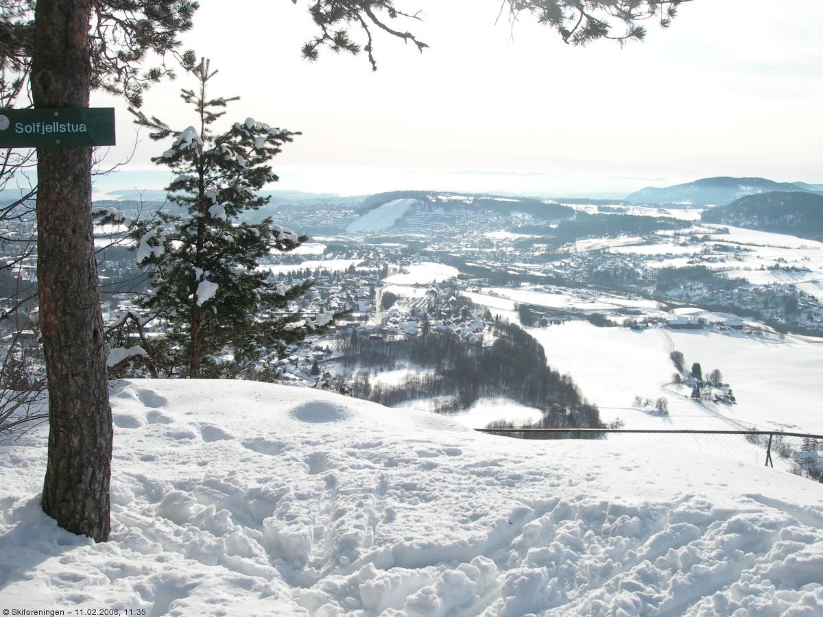 Solfjellstua i vinterprakt