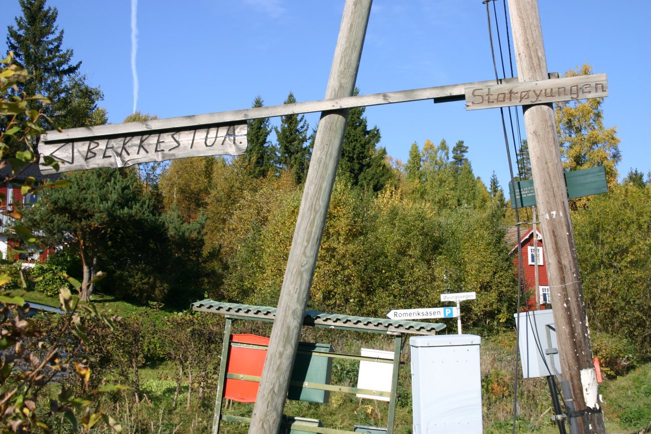 Solid skilting ved Holtersaga