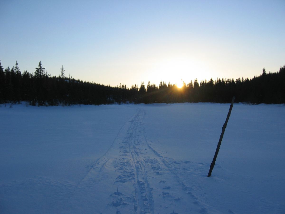 Solnedgang og silkeføre