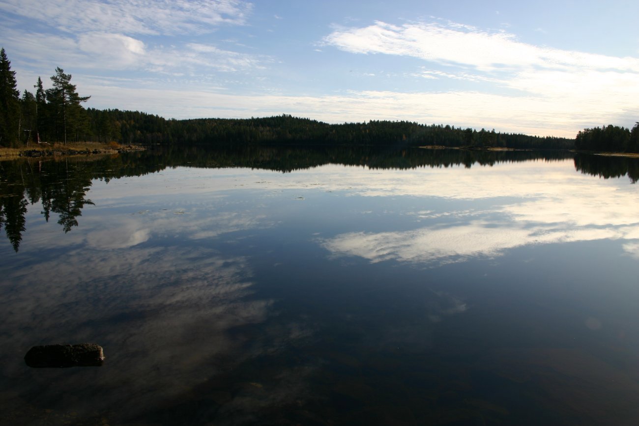 Strålende høstdag ved Fjellsjøen