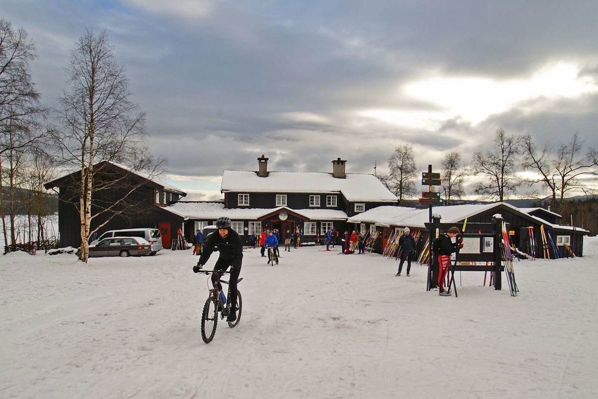 Sykkel møter ski på Kikutstua