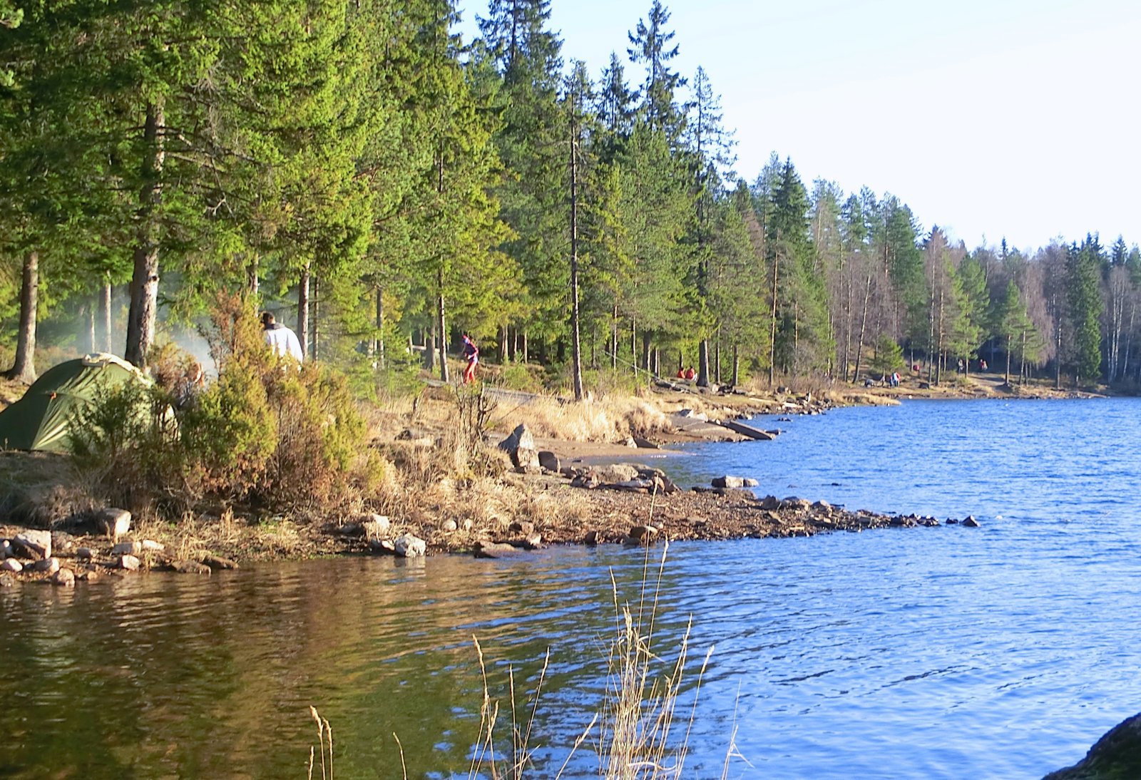 Telting og leirbål i november