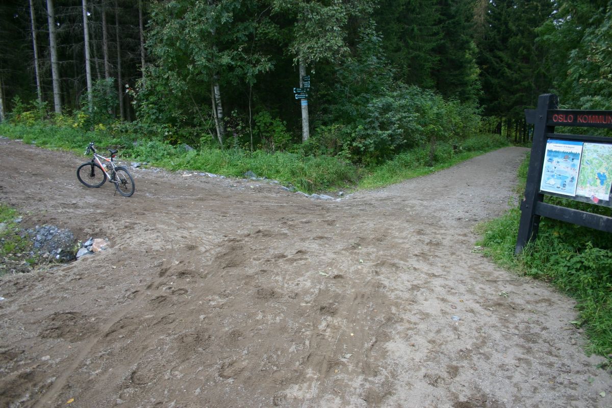 To retninger ved Låkeberget