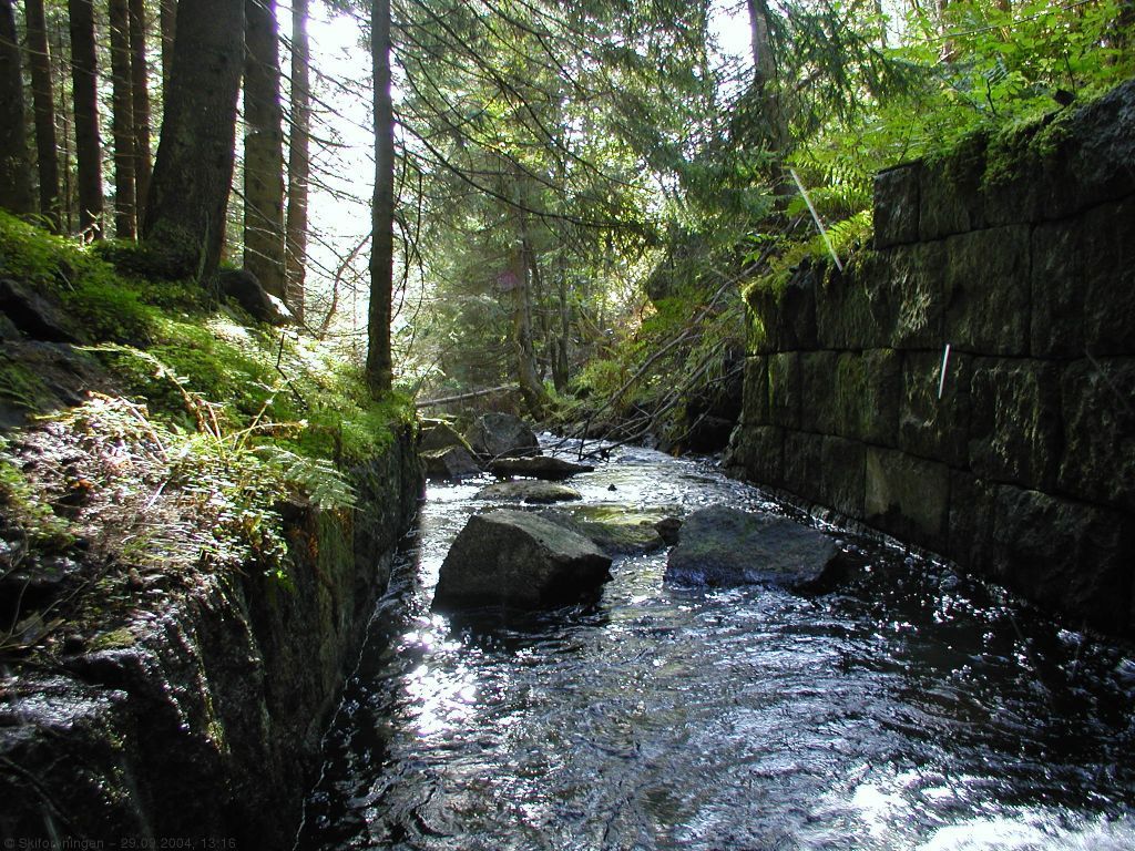 Trolsk stemning ved tunnelutløpet i Elmedalen