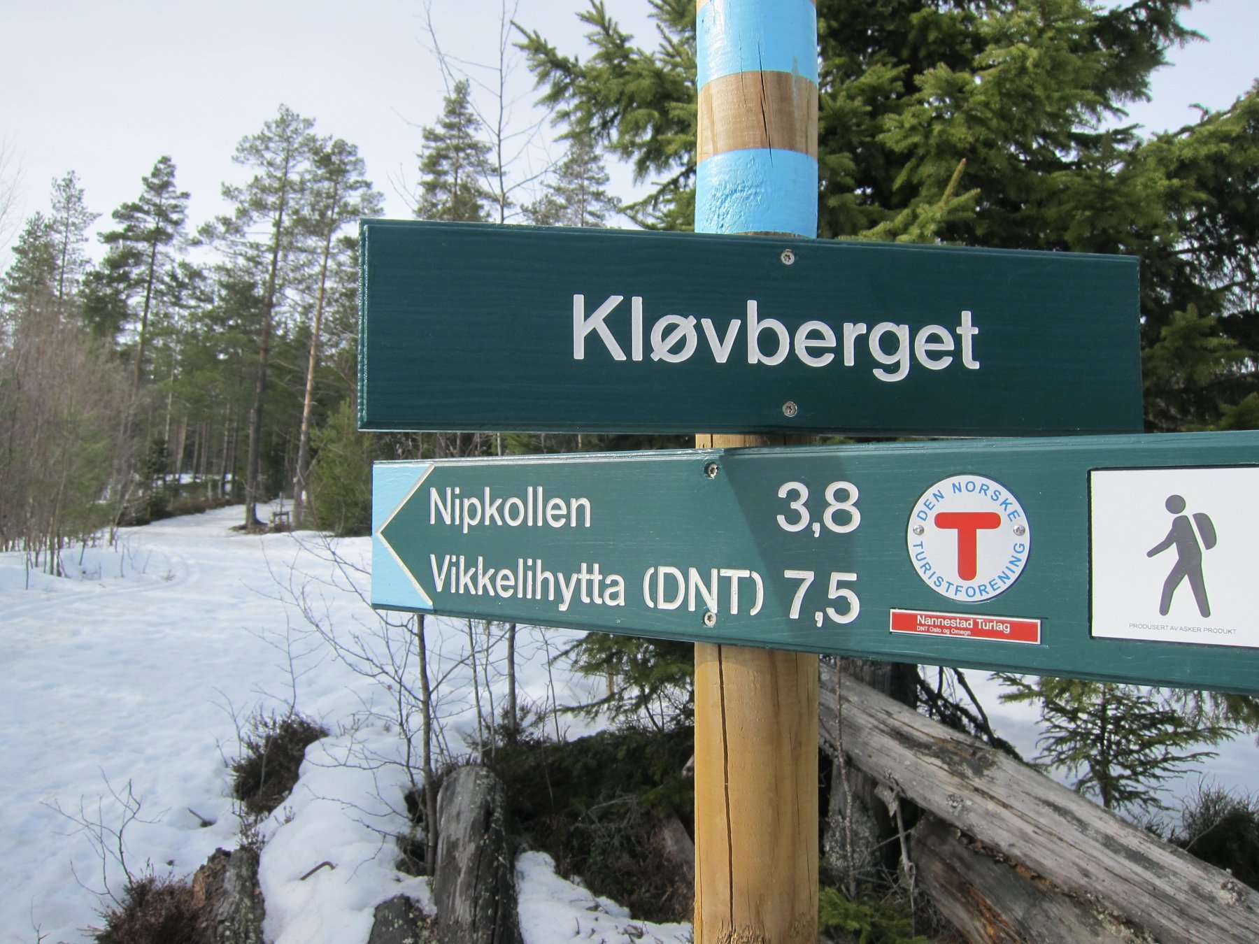 Tydelig skilting fra Kløvberget