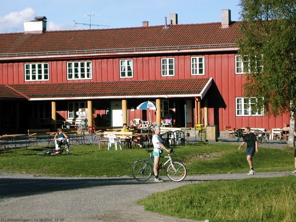 Ullevålseter i ettermiddagssol