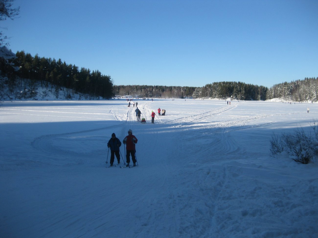 Ut på isen ved Katisa