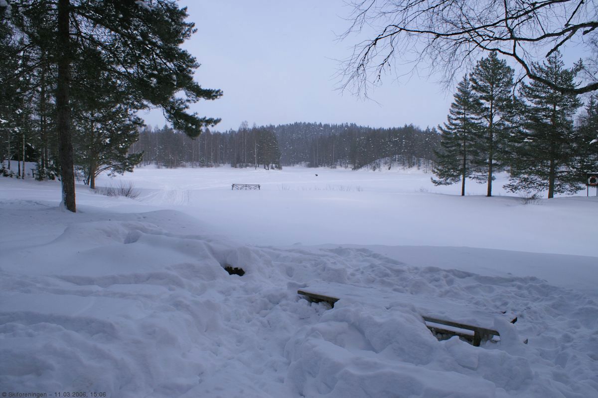 Vinterlig vårdag ved Myrdammen