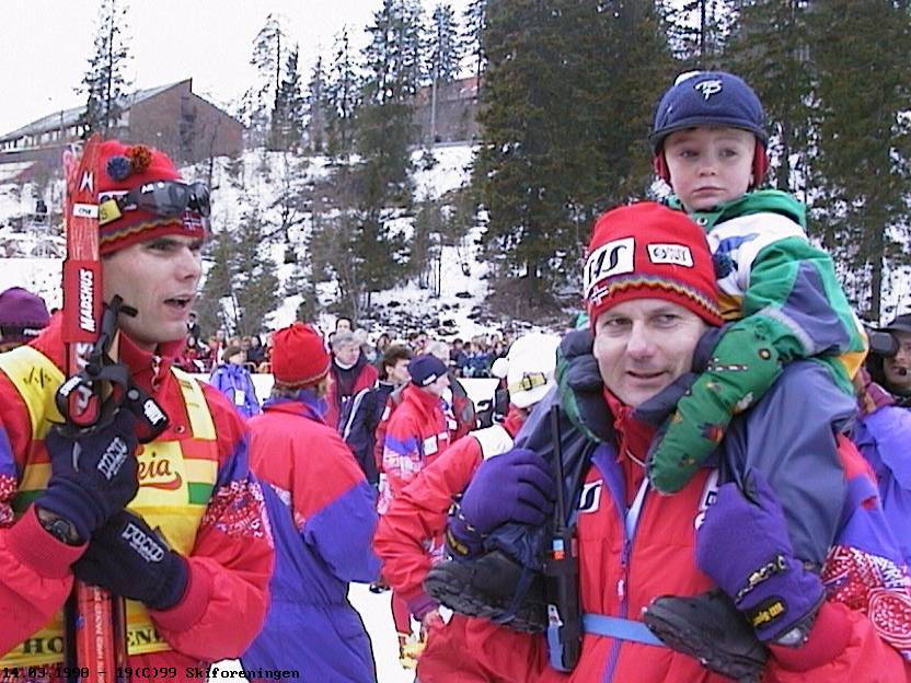 WC Winner Thomas Alsgaard and coach Erik Røste (and son) are happy at the end of the season